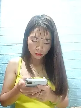 AmyLinee01 online show from August 6, 2026, 11:49 am