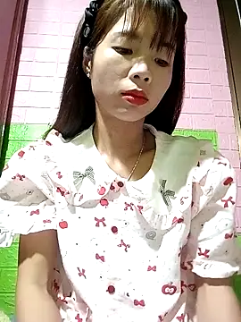 AmyLinee01 online show from May 1, 2026, 11:48 am