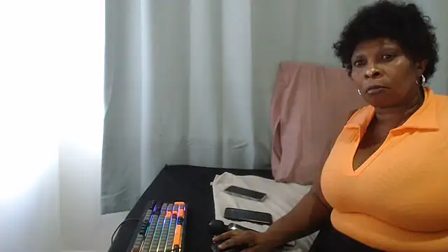 Snapshot of Lucia-boobs chatting on July 30, 2026, 3:00 pm Lucia-boobs online show from July 30, 2026, 3:00 pm