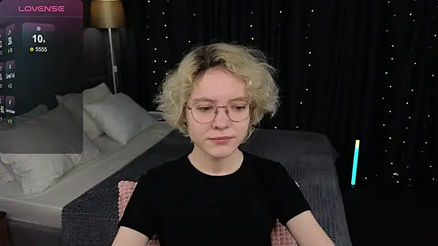 Snapshot of HottoKori chatting on July 12, 2026, 5:41 am HottoKori online show from July 12, 2026, 5:41 am