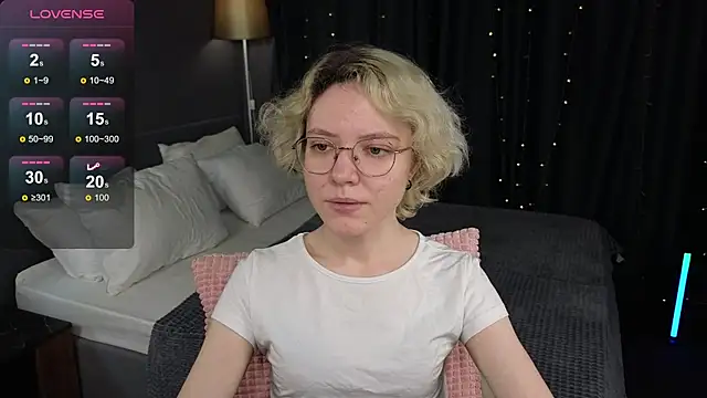 Snapshot of HottoKori chatting on July 16, 2026, 5:37 am HottoKori online show from July 16, 2026, 5:37 am