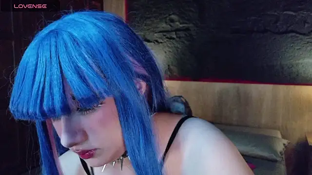 Carmillaa online show from June 16, 2026, 10:21 pm