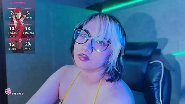 Carmillaa online show from June 25, 2026, 10:04 pm