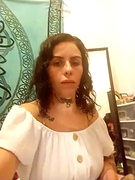 chiquitilla41 online show from June 2, 2026, 9:31 am