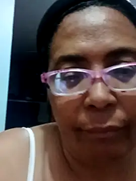 sexymomsn online show from May 8, 2026, 12:36 am