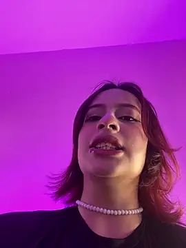 steffmontespink18 online show from May 28, 2026, 1:28 pm