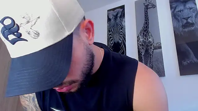Snapshot of Santos_ramirez1 chatting on July 27, 2026, 2:35 pm Santos ramirez1 online show from July 27, 2026, 2:35 pm