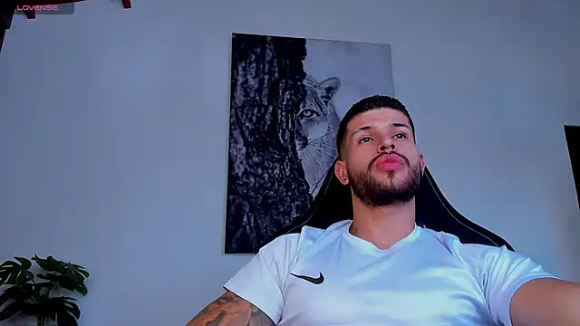 Snapshot of Santos_ramirez1 chatting on June 12, 2026, 2:48 pm Santos ramirez1 online show from June 12, 2026, 2:48 pm