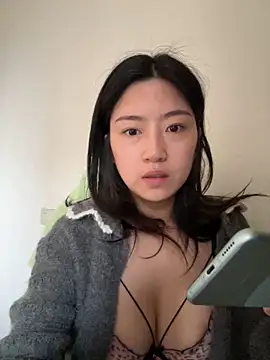 Olivia PINK0322 online show from May 3, 2026, 11:04 am