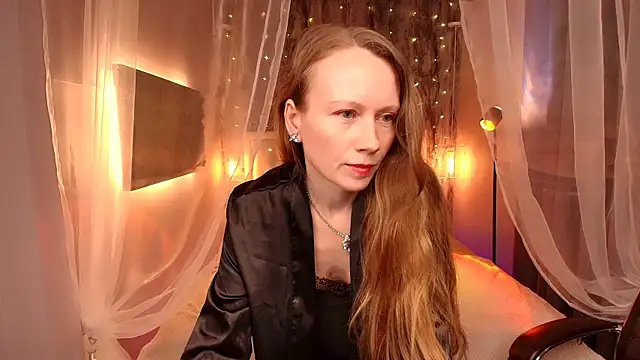 NicoleMiless online show from May 23, 2026, 12:37 pm