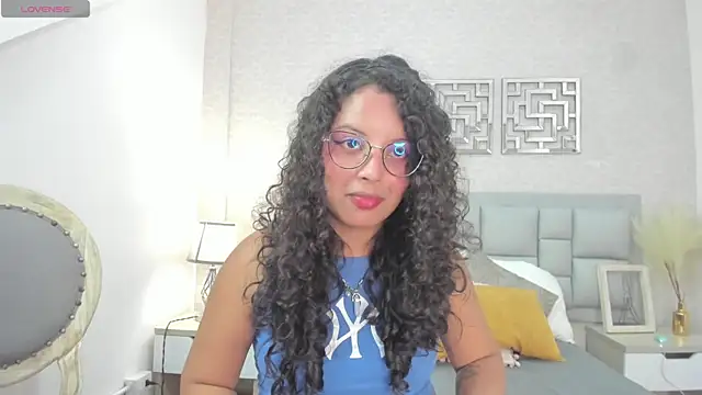 my princess  lily online show from March 28, 2026, 10:44 pm