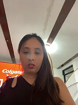 Snapshot of AuldCashbox chatting on March 25, 2026, 12:44 am AuldCashbox online show from March 25, 2026, 12:44 am