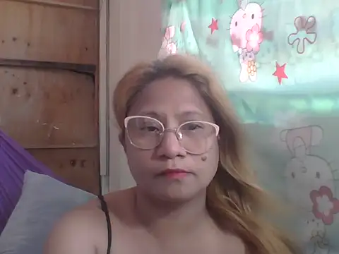 PinayChristine online show from April 24, 2026, 8:38 am