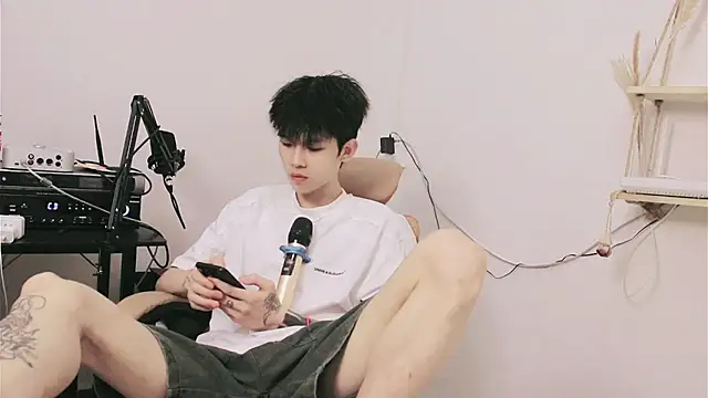 zzzzppp3 online show from July 2, 2026, 5:35 am
