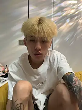 zzzzppp3 online show from July 29, 2026, 2:11 am