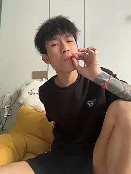 zzzzppp3 online show from June 23, 2026, 1:47 am