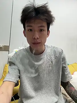 zzzzppp3 online show from April 25, 2026, 1:41 am