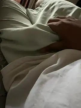 Snapshot of david007999 chatting on March 23, 2026, 8:25 am david007999 online show from March 23, 2026, 8:25 am