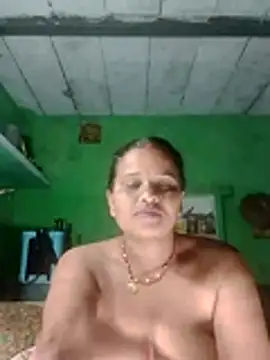 Snapshot of Shivani09900 chatting on July 8, 2026, 8:53 pm Shivani09900 online show from July 8, 2026, 8:53 pm