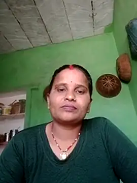 Shivani09900 online show from May 31, 2026, 6:30 am