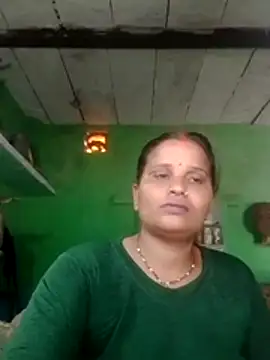 Snapshot of Shivani09900 chatting on July 17, 2026, 9:39 am Shivani09900 online show from July 17, 2026, 9:39 am