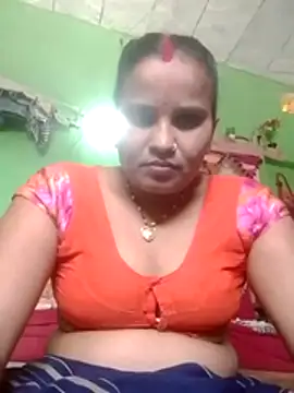Shivani09900 online show from May 26, 2026, 4:10 am