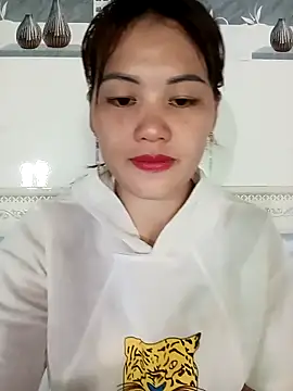 meg 06 online show from April 27, 2026, 4:21 am