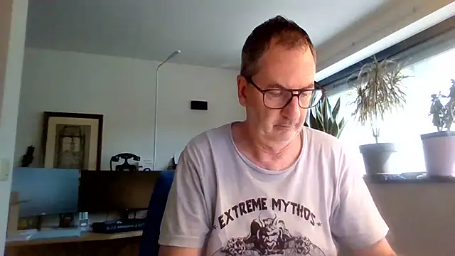 HotLucas66 online show from June 25, 2026, 3:06 pm