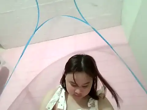 Snapshot of TieuYeuTinh6868 chatting on March 26, 2026, 9:24 pm TieuYeuTinh6868 online show from March 26, 2026, 9:24 pm