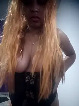 SolashLitzy Curly online show from May 23, 2026, 4:06 pm