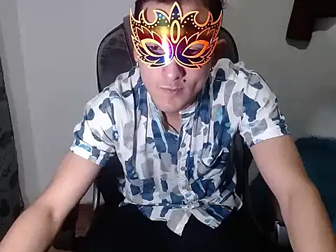 Snapshot of SexyboyHot2000 chatting on April 10, 2026, 2:07 am SexyboyHot2000 online show from April 10, 2026, 2:07 am