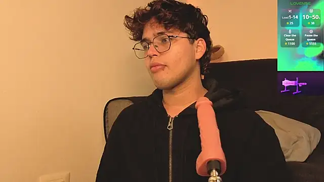 hornsgoat  online show from April 3, 2026, 2:34 pm