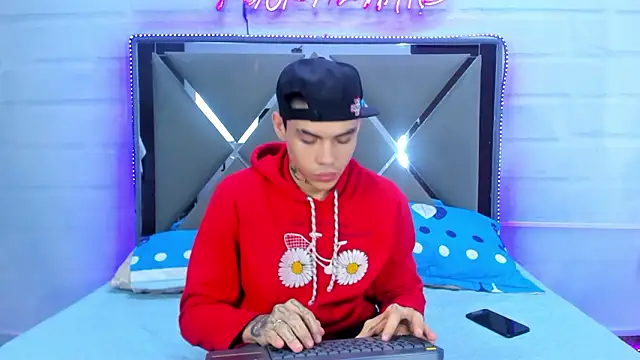 TommyBisex online show from March 24, 2026, 6:13 am