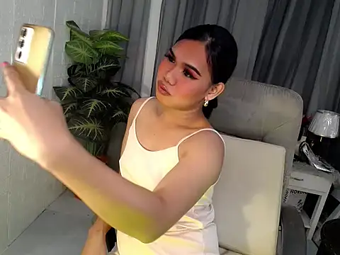 Snapshot of Yourgorgeousmarge chatting on April 19, 2026, 1:39 am Yourgorgeousmarge online show from April 19, 2026, 1:39 am