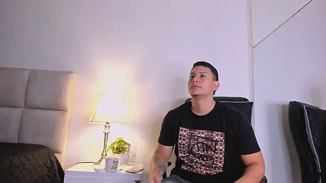 Chriss Diamond online show from July 9, 2026, 8:41 pm