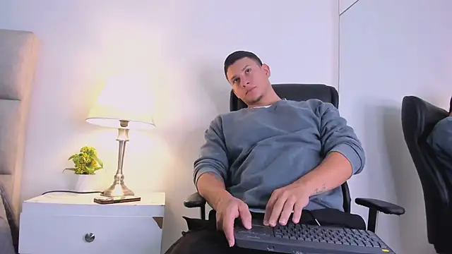 Chriss Diamond online show from July 28, 2026, 8:12 pm