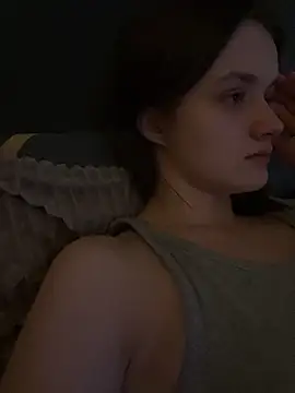 Snapshot of your_babymila chatting on March 28, 2026, 10:33 pm your babymila online show from March 28, 2026, 10:33 pm