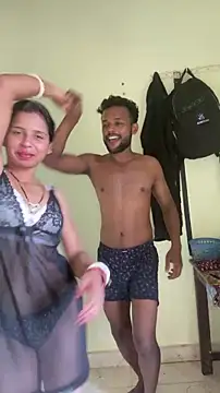 hornysofiya online show from April 14, 2026, 4:17 am