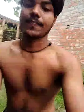 Snapshot of luck00y chatting on July 12, 2026, 1:28 am luck00y online show from July 12, 2026, 1:28 am