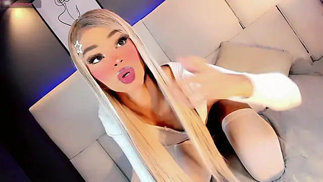 Kornylovee online show from May 30, 2026, 10:15 pm
