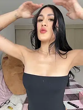 SerenaFox  online show from April 23, 2026, 6:53 pm