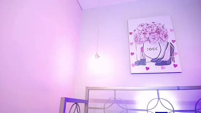 Nailany x online show from March 25, 2026, 3:28 am