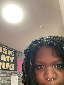 Nyla xox online show from April 19, 2026, 10:34 pm