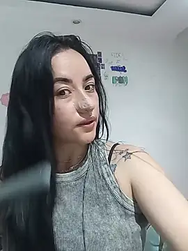 Snapshot of kimberly_peter chatting on July 25, 2026, 1:24 am kimberly peter online show from July 25, 2026, 1:24 am