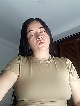 Snapshot of kimberly_peter chatting on July 22, 2026, 11:23 am kimberly peter online show from July 22, 2026, 11:23 am