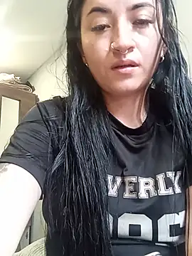 Snapshot of kimberly_peter chatting on July 16, 2026, 8:28 pm kimberly peter online show from July 16, 2026, 8:28 pm