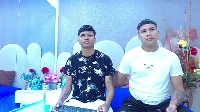 party duo playboy online show from April 30, 2026, 3:13 am