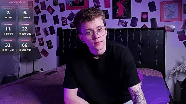 Snapshot of Thomas_Norton chatting on June 20, 2026, 10:26 pm Thomas Norton online show from June 20, 2026, 10:26 pm