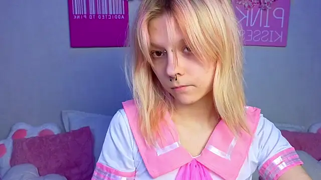 PerryKitty online show from May 8, 2026, 4:33 pm