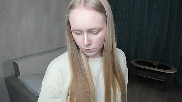 VestaBowmer online show from April 19, 2026, 6:14 am